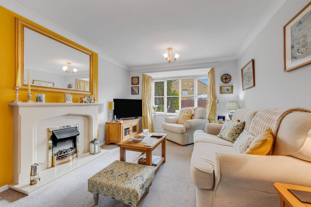 Property photo 3 of 17