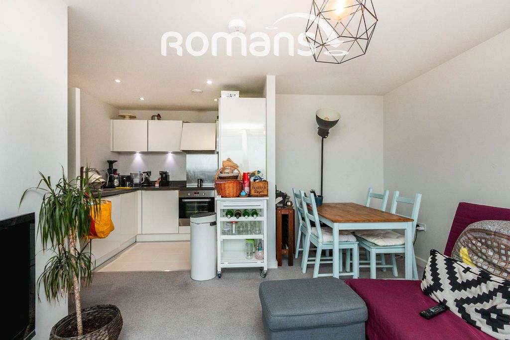 Property photo 2 of 9 66De4A74-6333-Ed11-9