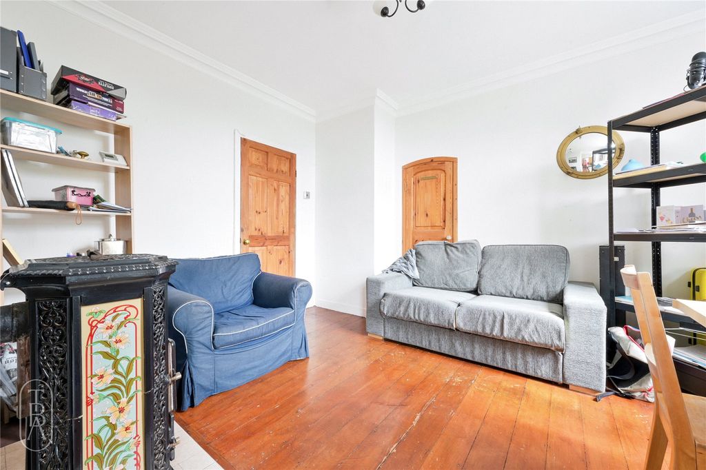 Property photo 2 of 8 Picture No. 03