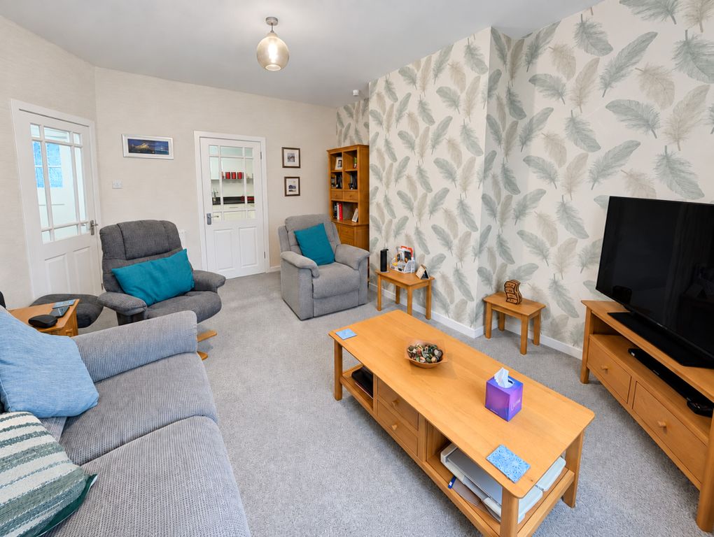 Property photo 3 of 23