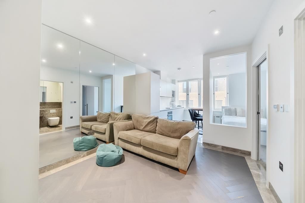 Property photo 3 of 14 Living Room