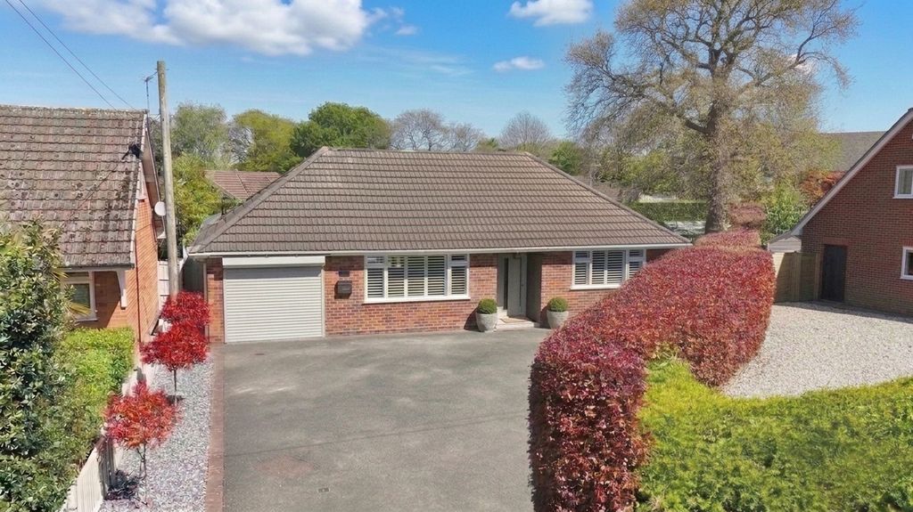 Property photo 2 of 23
