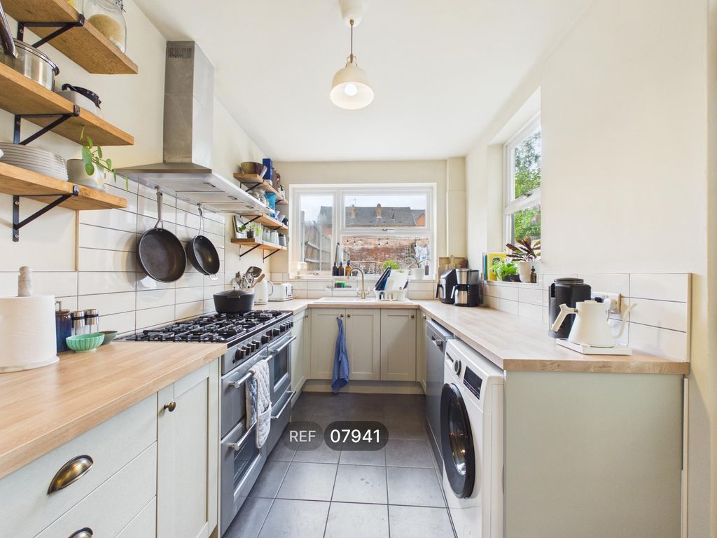 Property photo 2 of 18 Kitchen / Diner