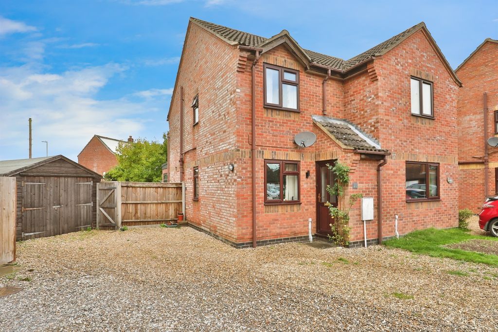 Property photo 1 of 16