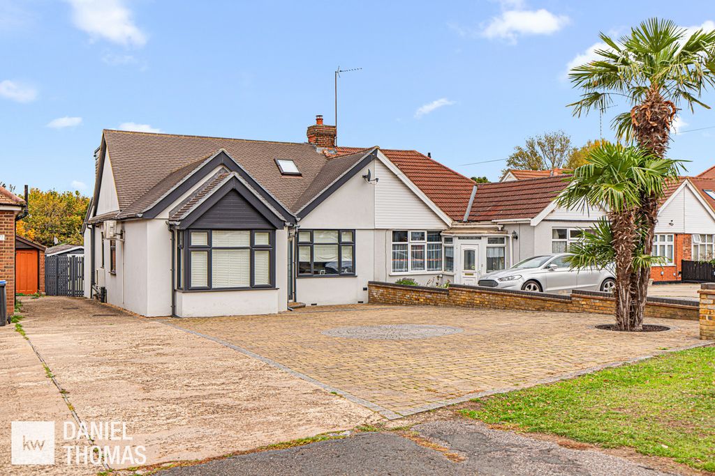 Property photo 1 of 34