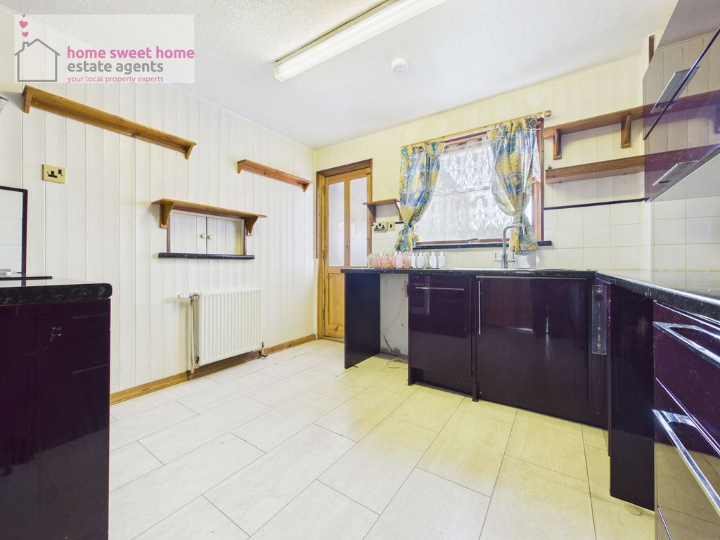 Property photo 2 of 25