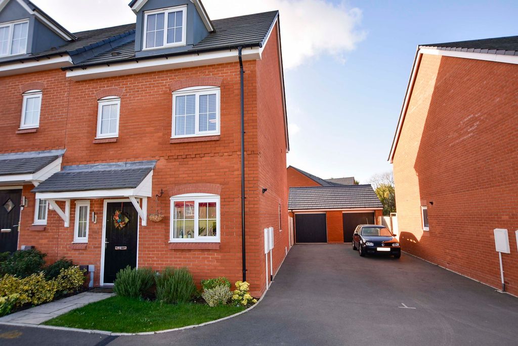 Property photo 1 of 21