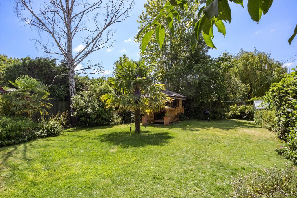 Property photo 2 of 22 Image