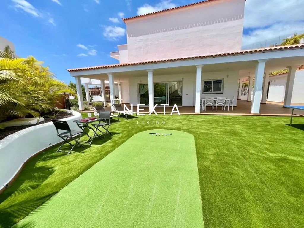 Property photo 2 of 35