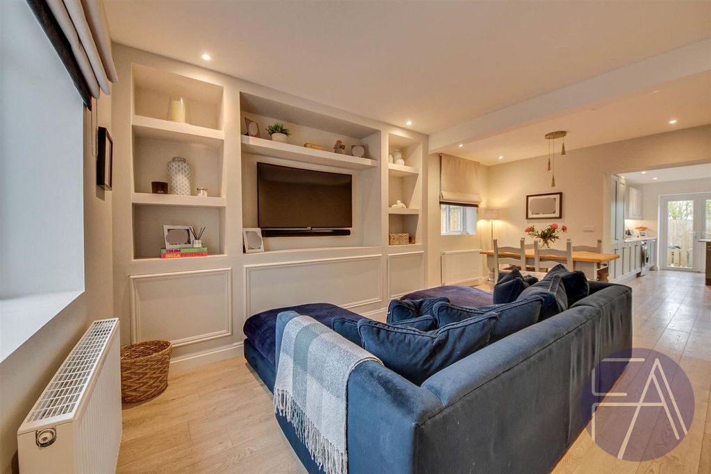 Property photo 3 of 22 5221512