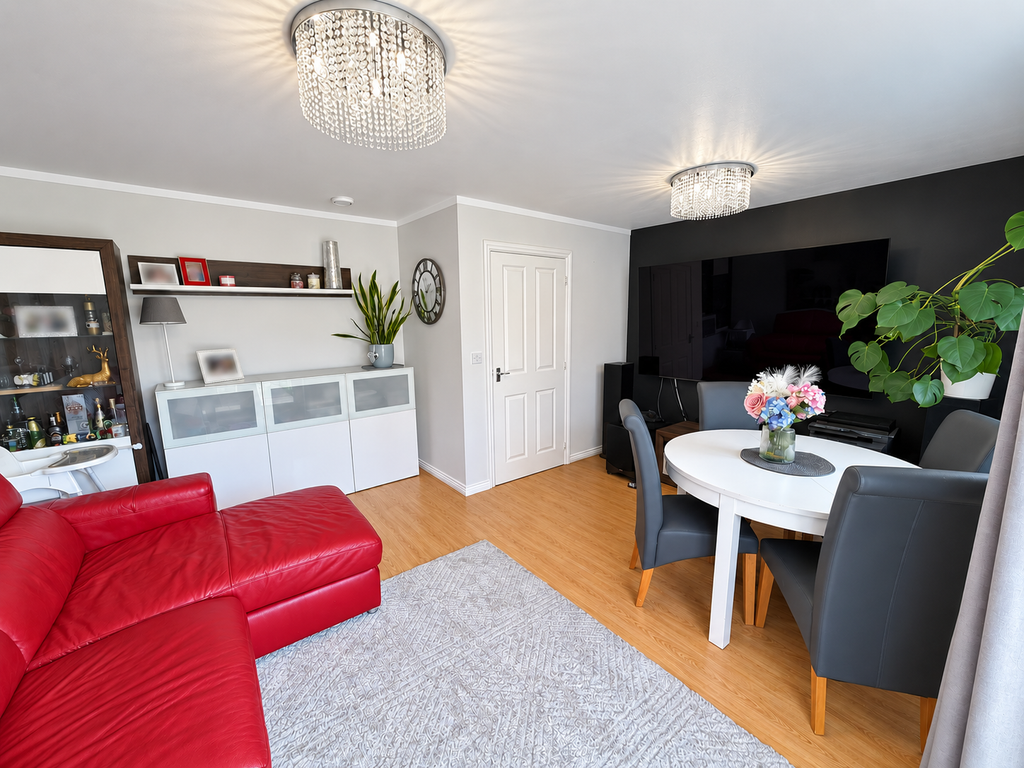 Property photo 2 of 18 0190