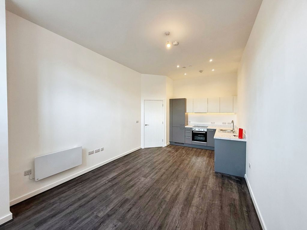 Property photo 1 of 8 Picture No. 06