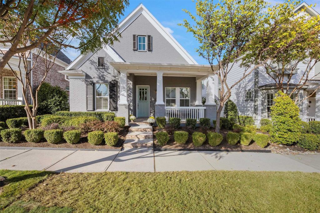 Property photo 1 of 24