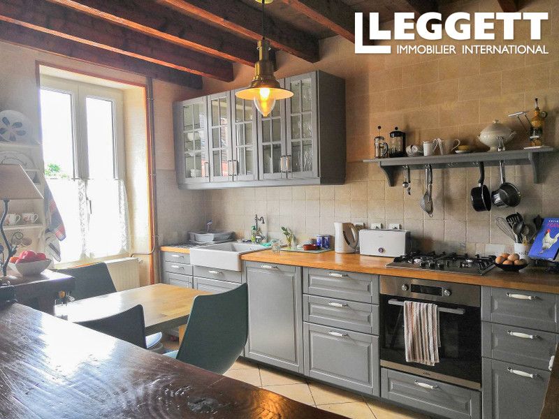 Property photo 3 of 10