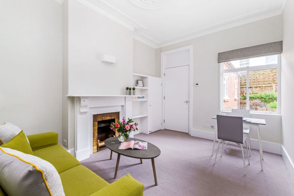 Property photo 1 of 6