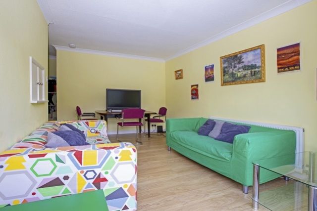 Property photo 2 of 14 05