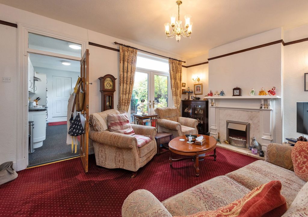 Property photo 2 of 24