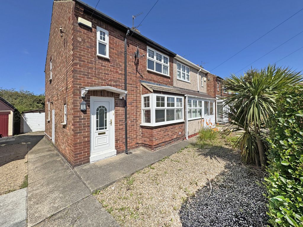 Property photo 1 of 35
