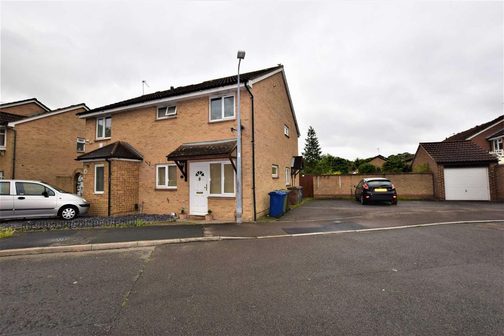 Property photo 1 of 17
