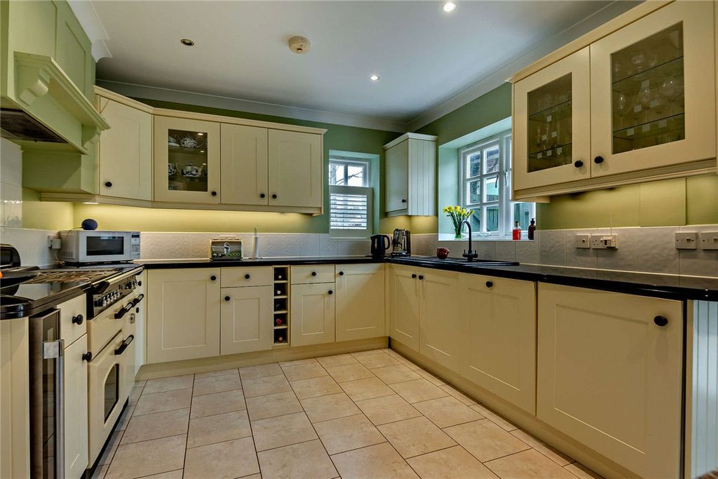 Property photo 3 of 20 Picture No. 33