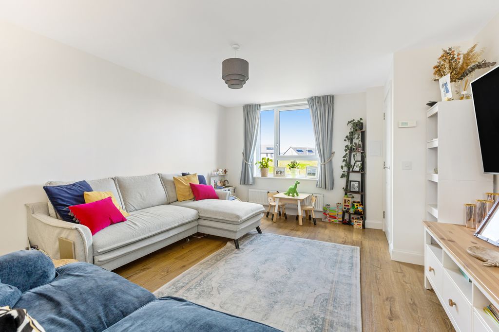 Property photo 2 of 20 Property Image 3