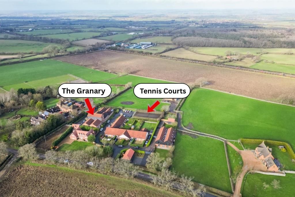 Property photo 1 of 19 The Grand Union Cana;.Jpg