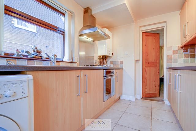 Property photo 3 of 28