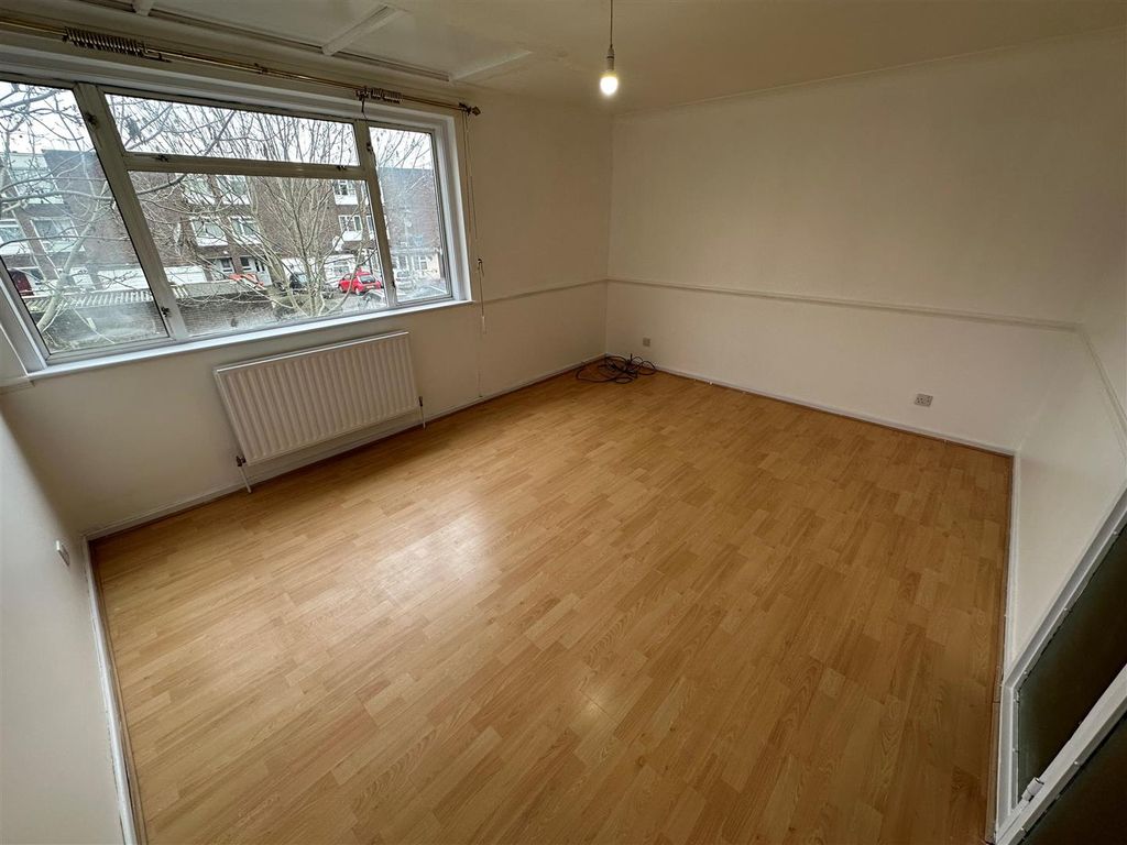 Property photo 3 of 10 6.Jpg