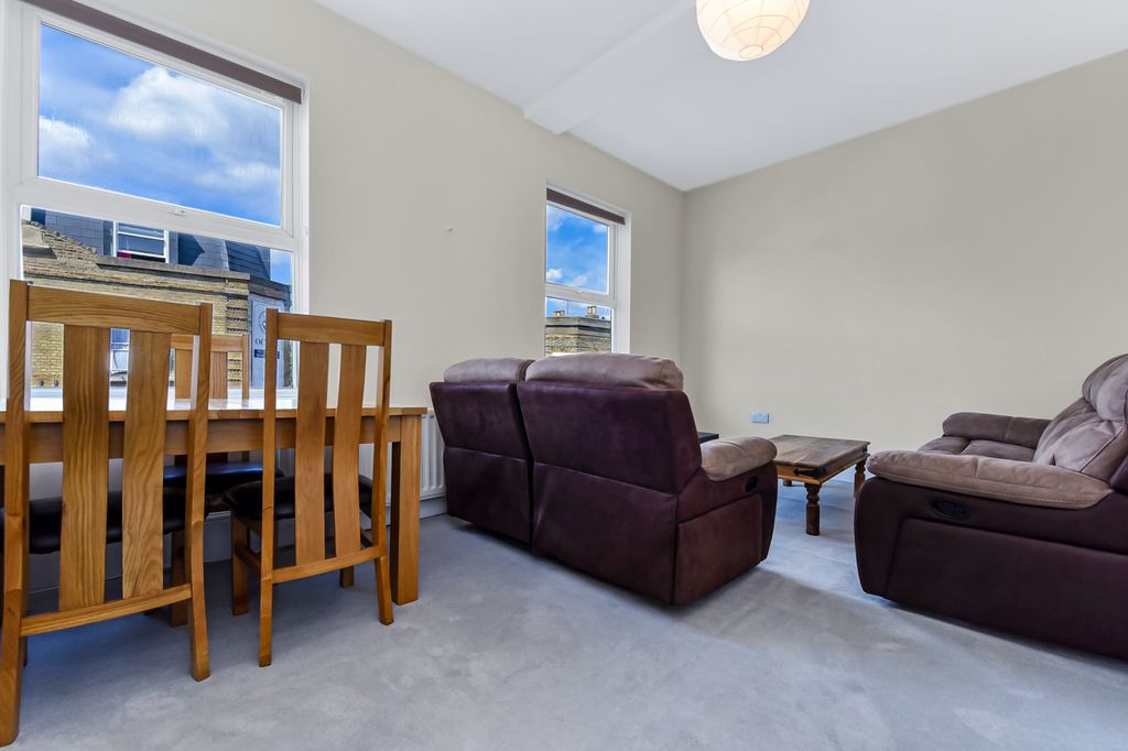 Property photo 1 of 12 1