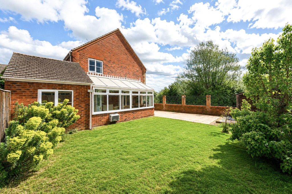 Property photo 2 of 23 Picture No. 43