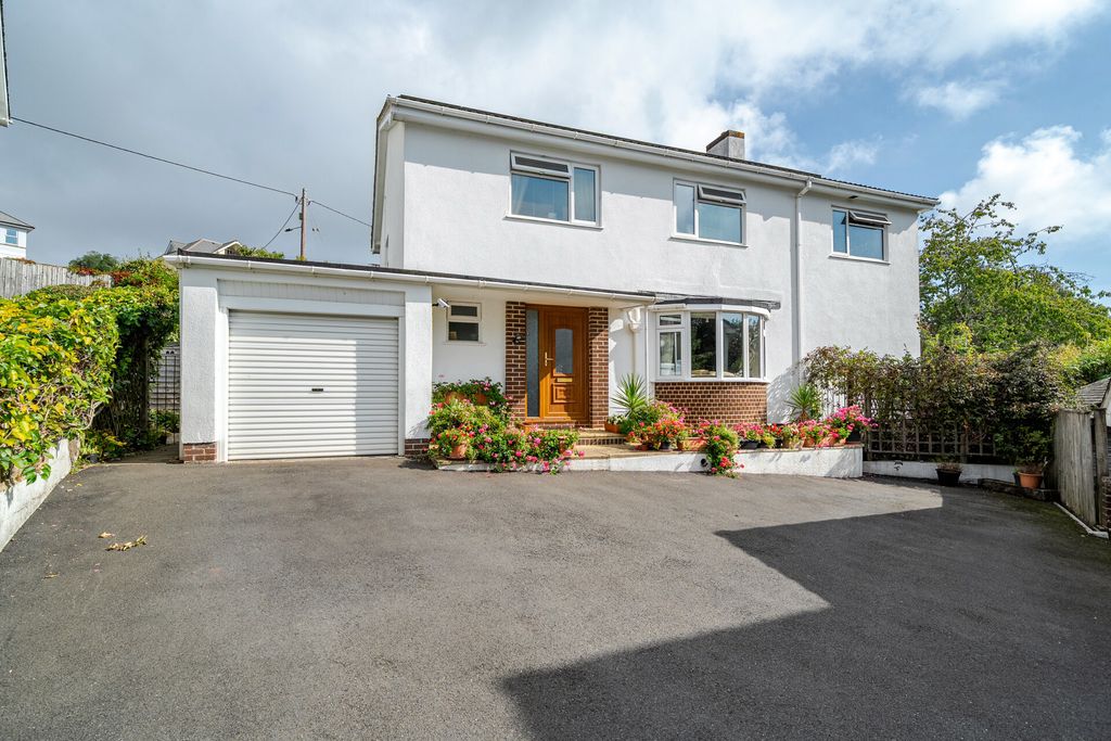 Property photo 3 of 38 1523679-3-1A0d536...