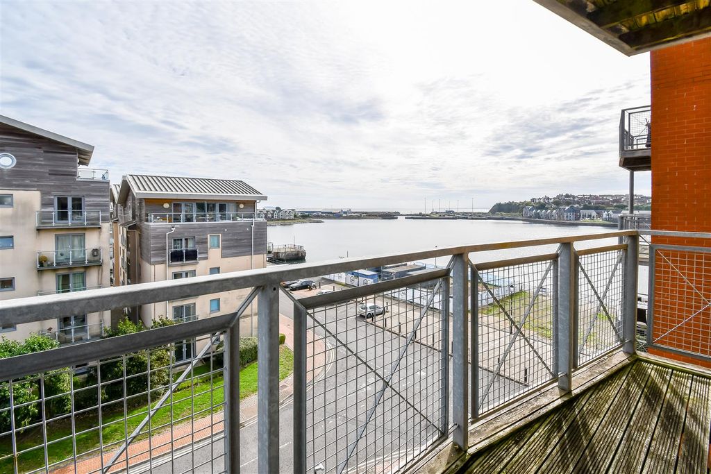 Property photo 2 of 17 Dsc_8411.Jpg