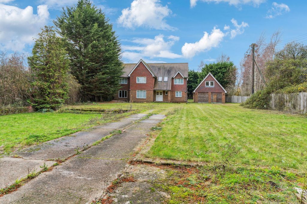 Property photo 1 of 32