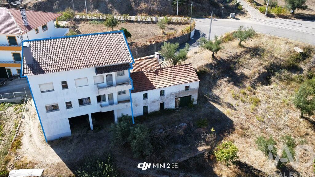 Property photo 2 of 30