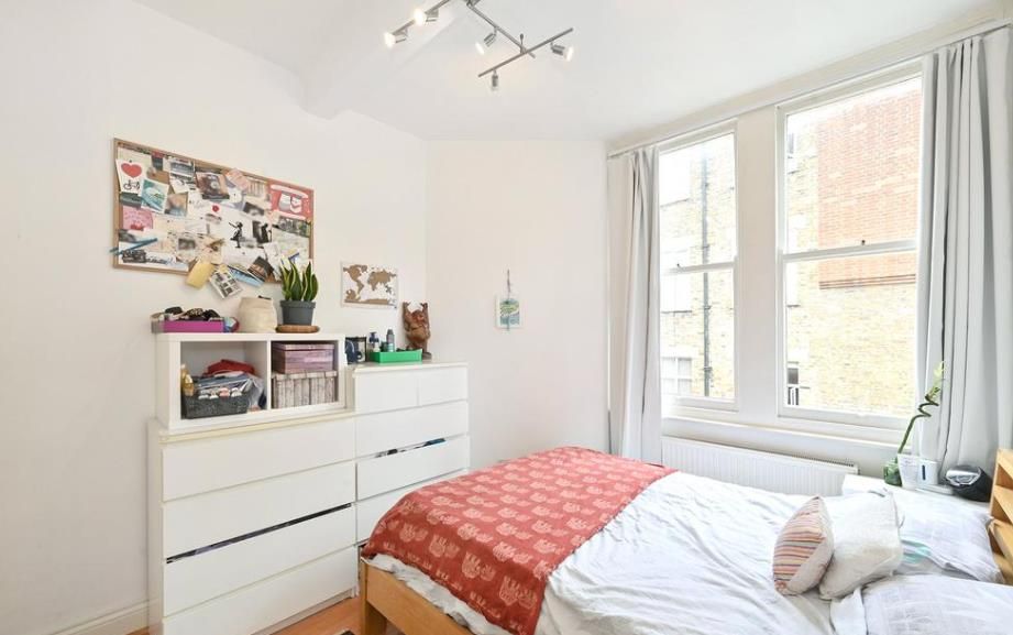 Property photo 3 of 5 120 Montagu Mansions 2 14.01.Png