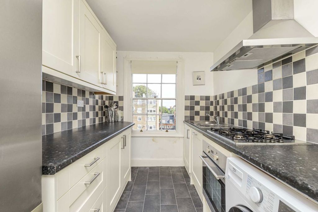 Property photo 2 of 4