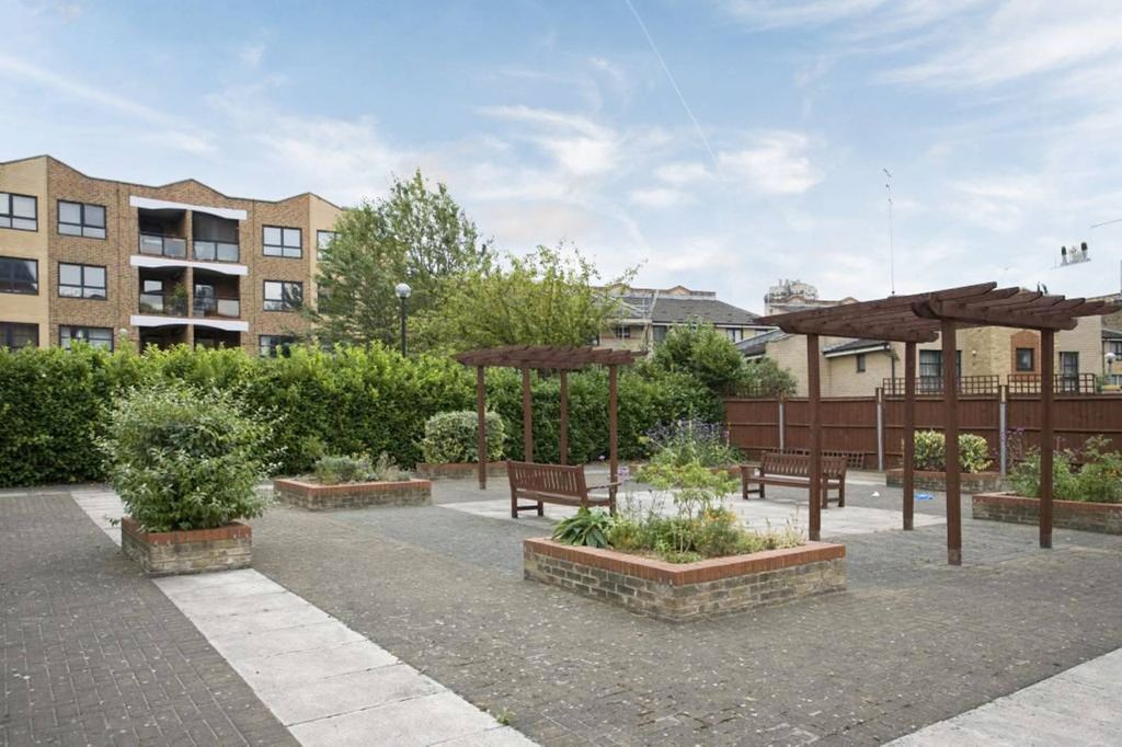 Property photo 2 of 10