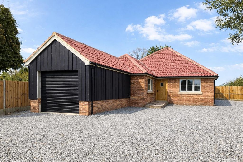 Property photo 1 of 8 21.Png