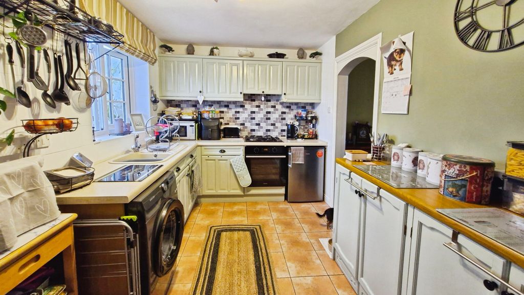 Property photo 2 of 26 2ee816Dd-20260311_115214