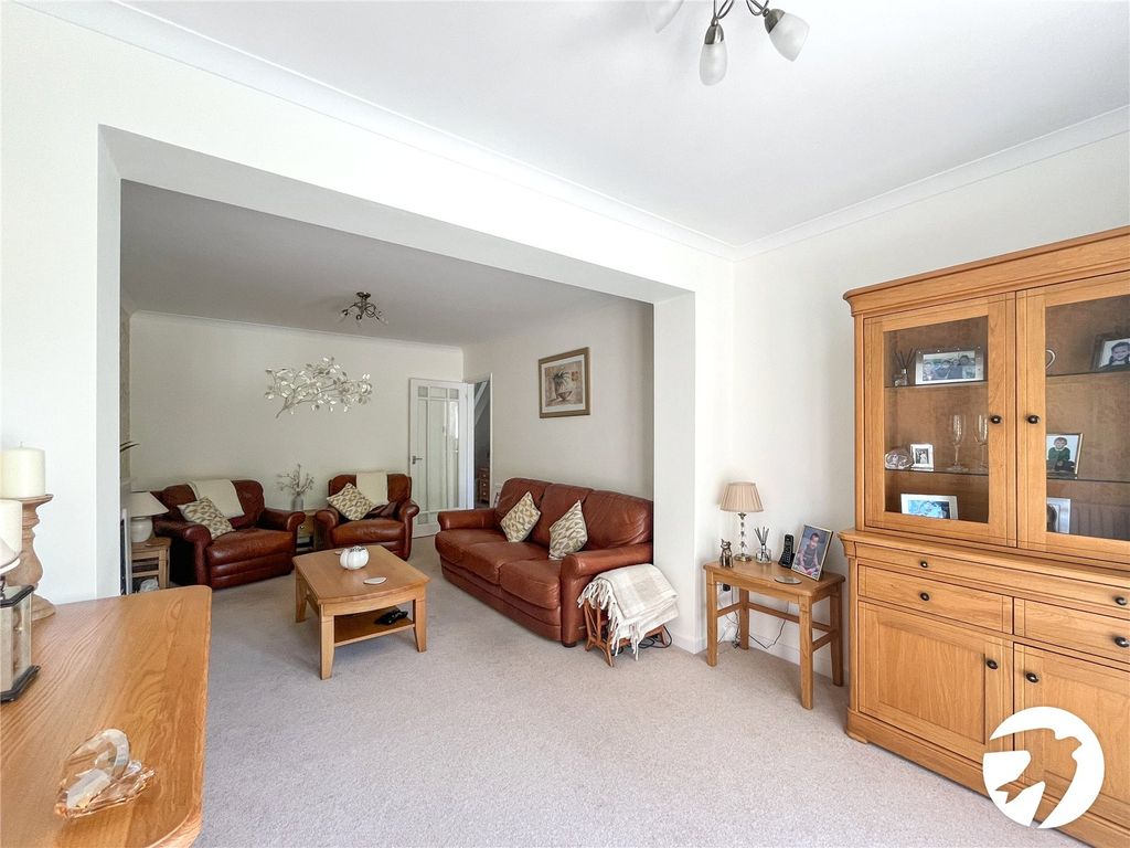 Property photo 3 of 18 Picture No. 19