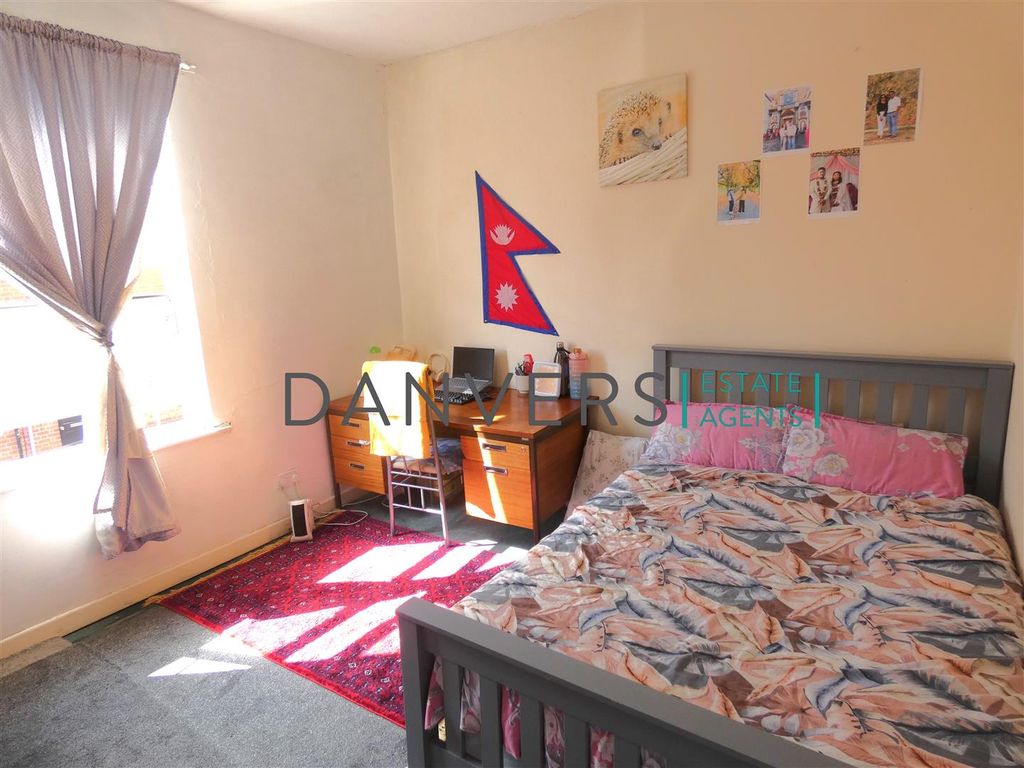 Property photo 1 of 7 P1120162.Jpg