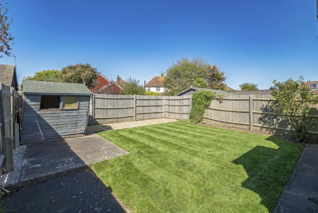 Property photo 3 of 23 For Sale By Aspire Residential | Sunny Close