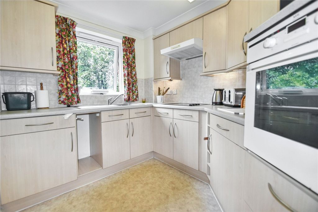 Property photo 2 of 12 Picture No. 02