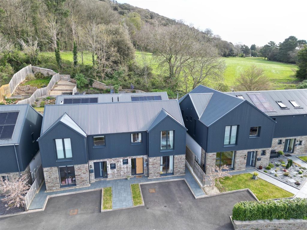 Property photo 1 of 24