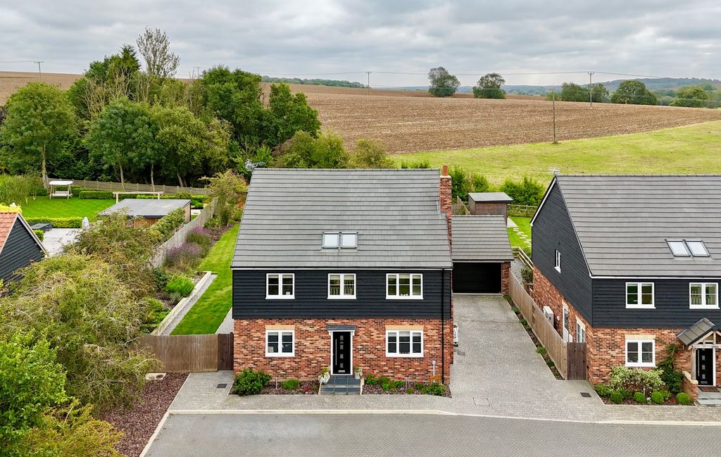 Property photo 1 of 27