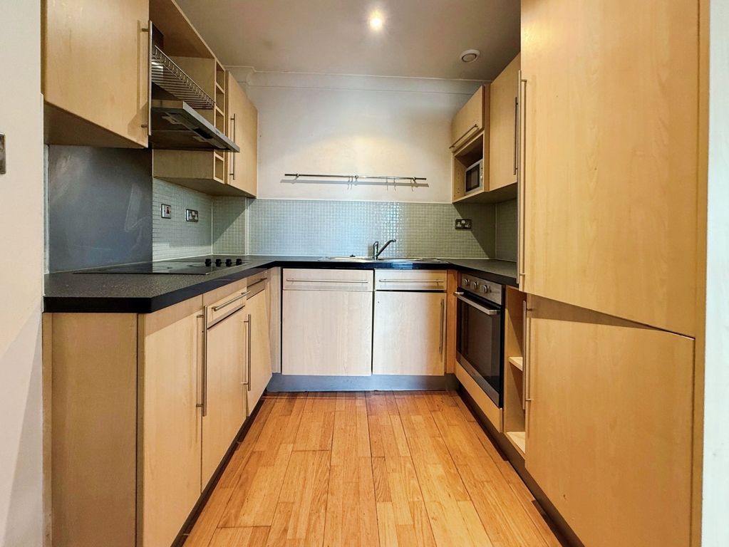 Property photo 3 of 9 Picture No. 16