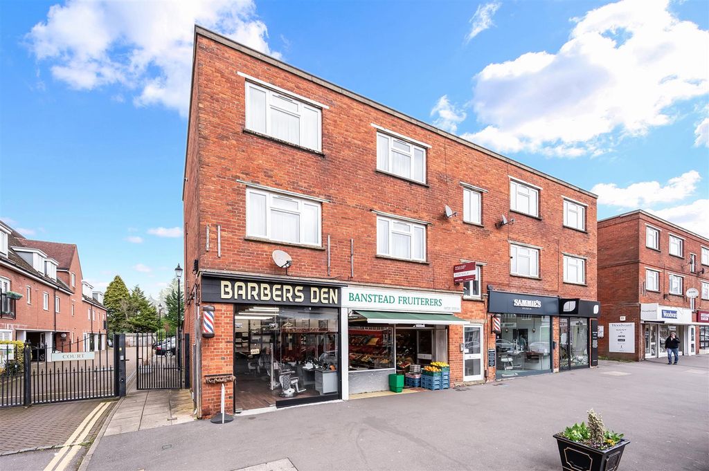 Property photo 1 of 16 High Street Banstead 23 B (14).Jpg