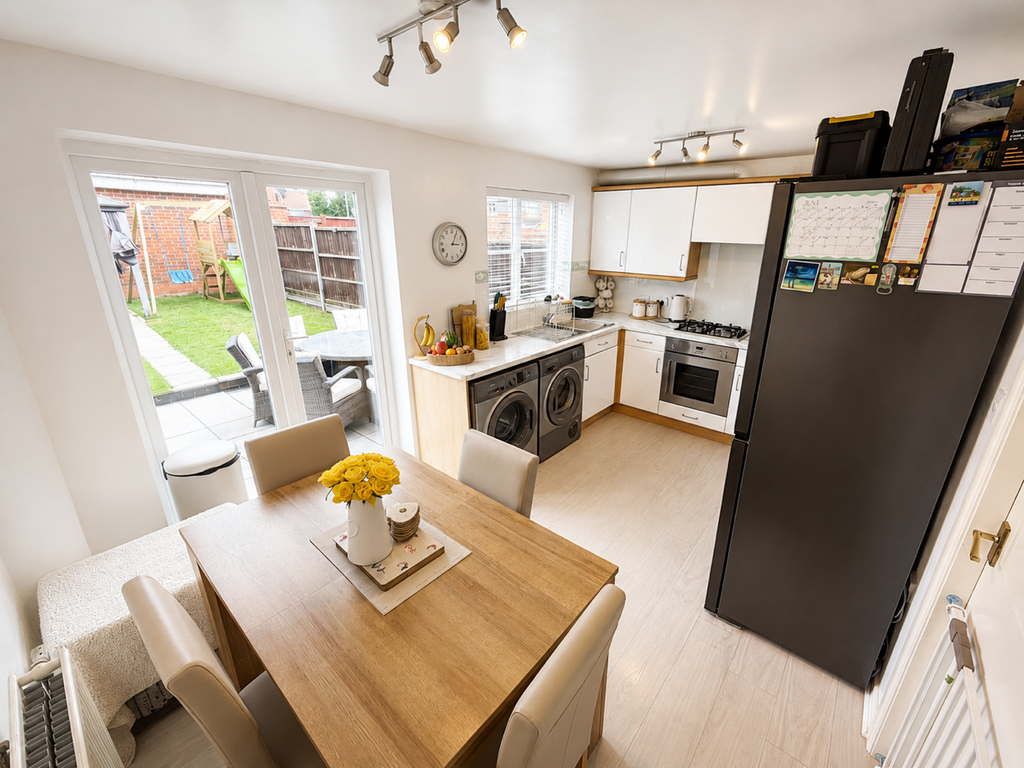Property photo 3 of 15 80C8Dd8D-2DC3-414E-925E-D9D949Bc46Fb