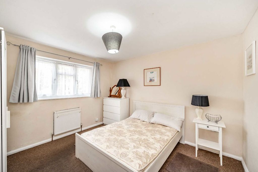 Property photo 2 of 4