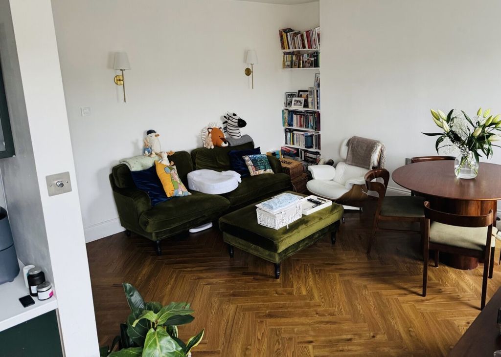 Property photo 2 of 6
